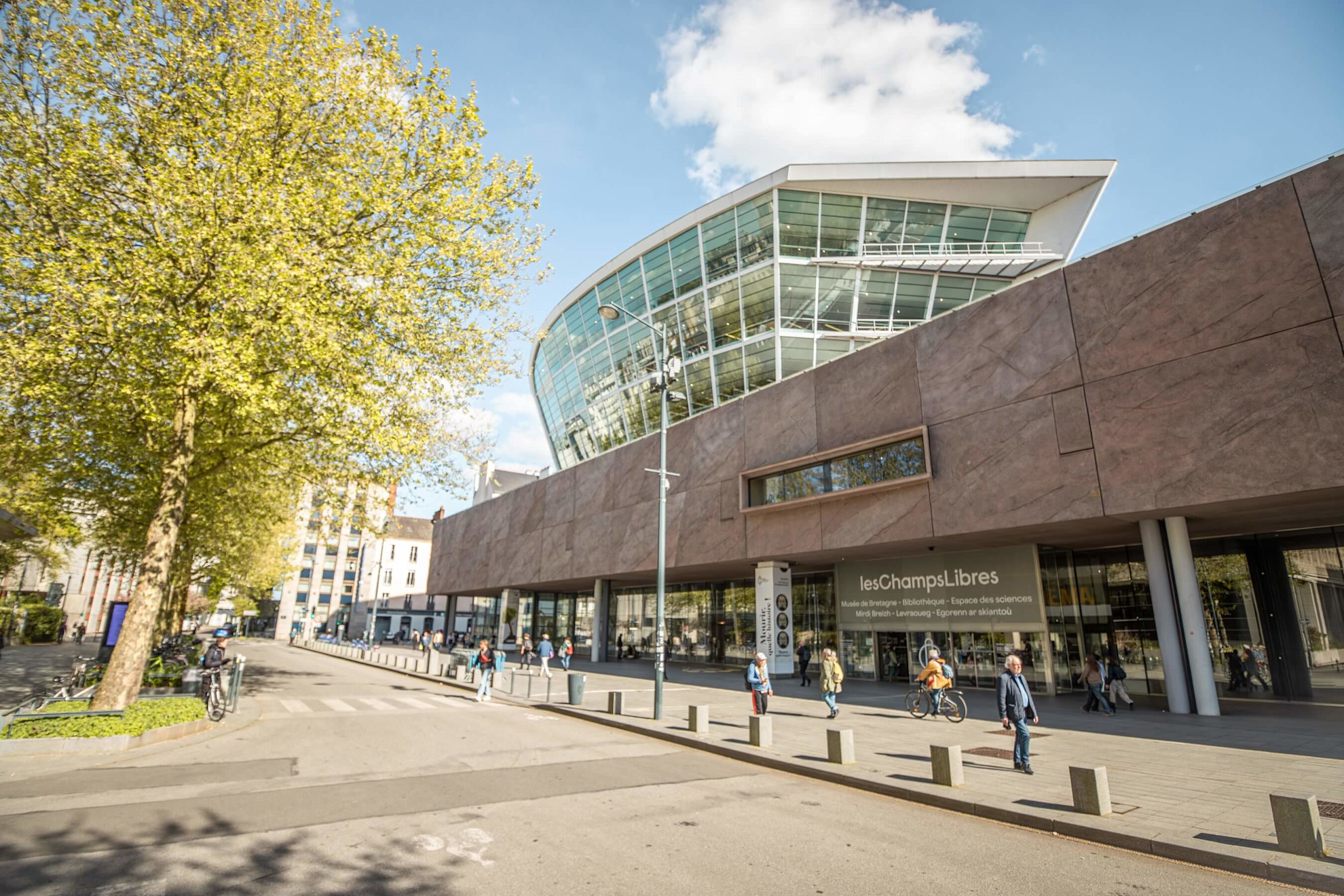 Les Champs Libres is Rennes' cultural hub © Le Tiroir de Josephine