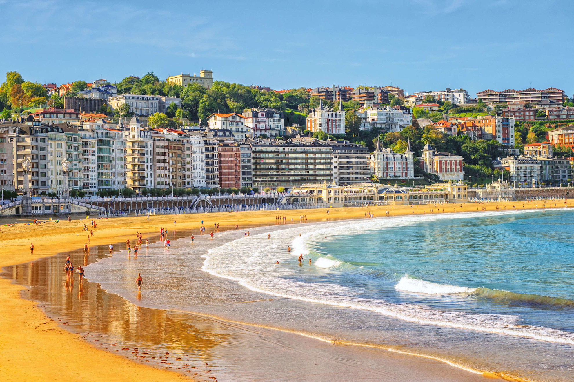 La Concha beach at San Sebastian © Shutterstock