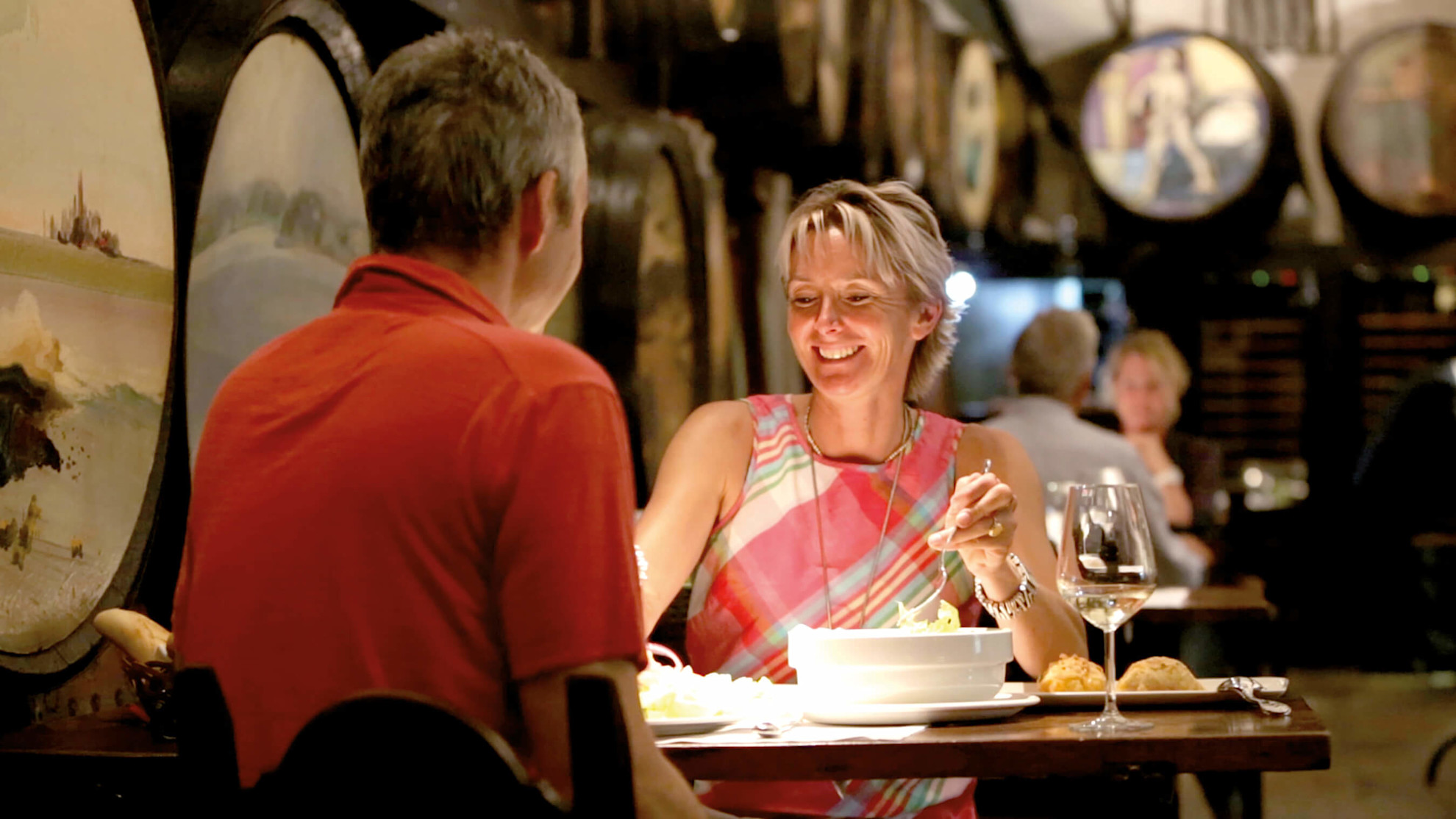Favourite Hotels Spain, PEO33559 Couple eating/drinking in a bodega  