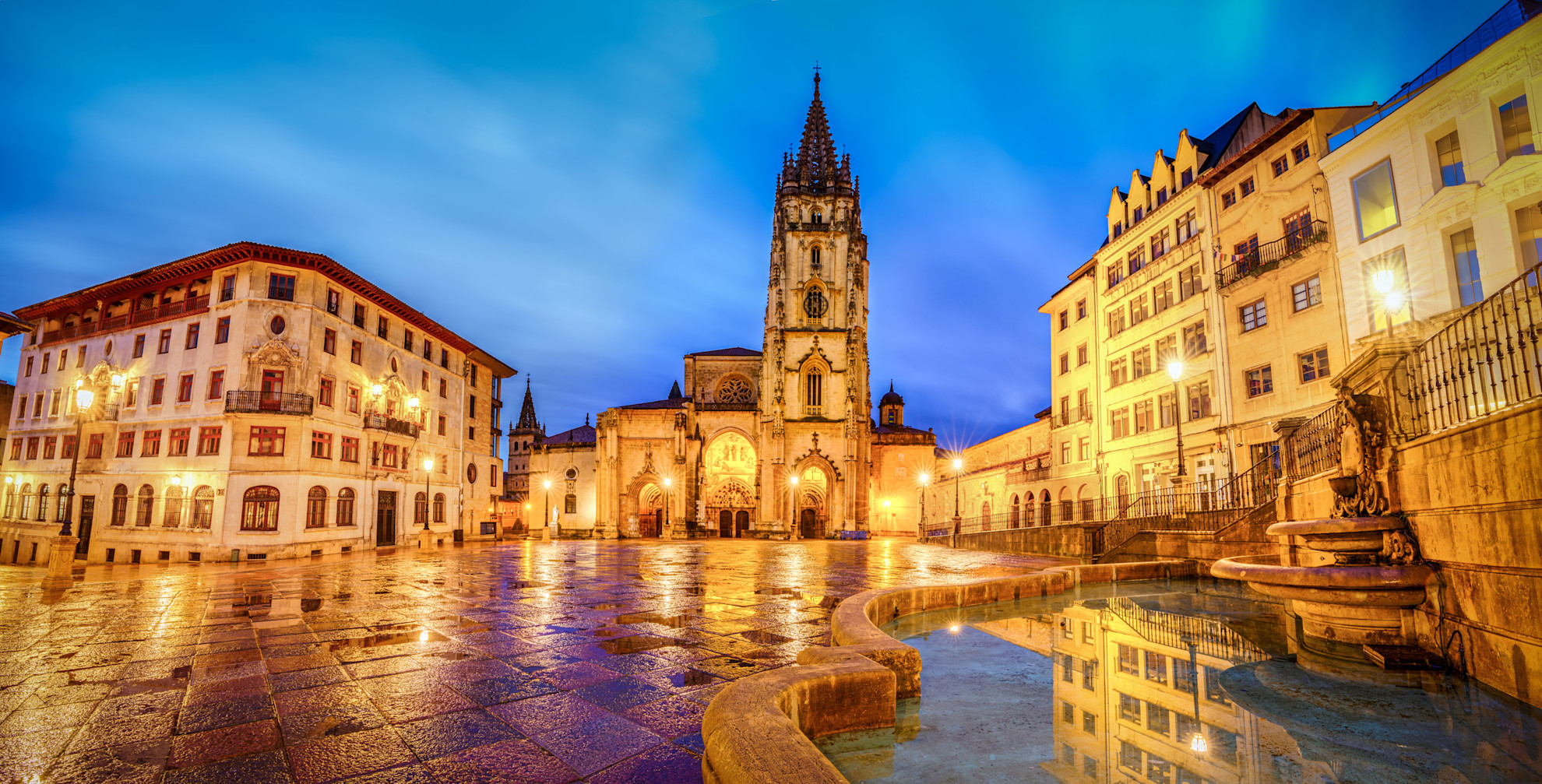 The cathedral in Oviedo © Shutterstock