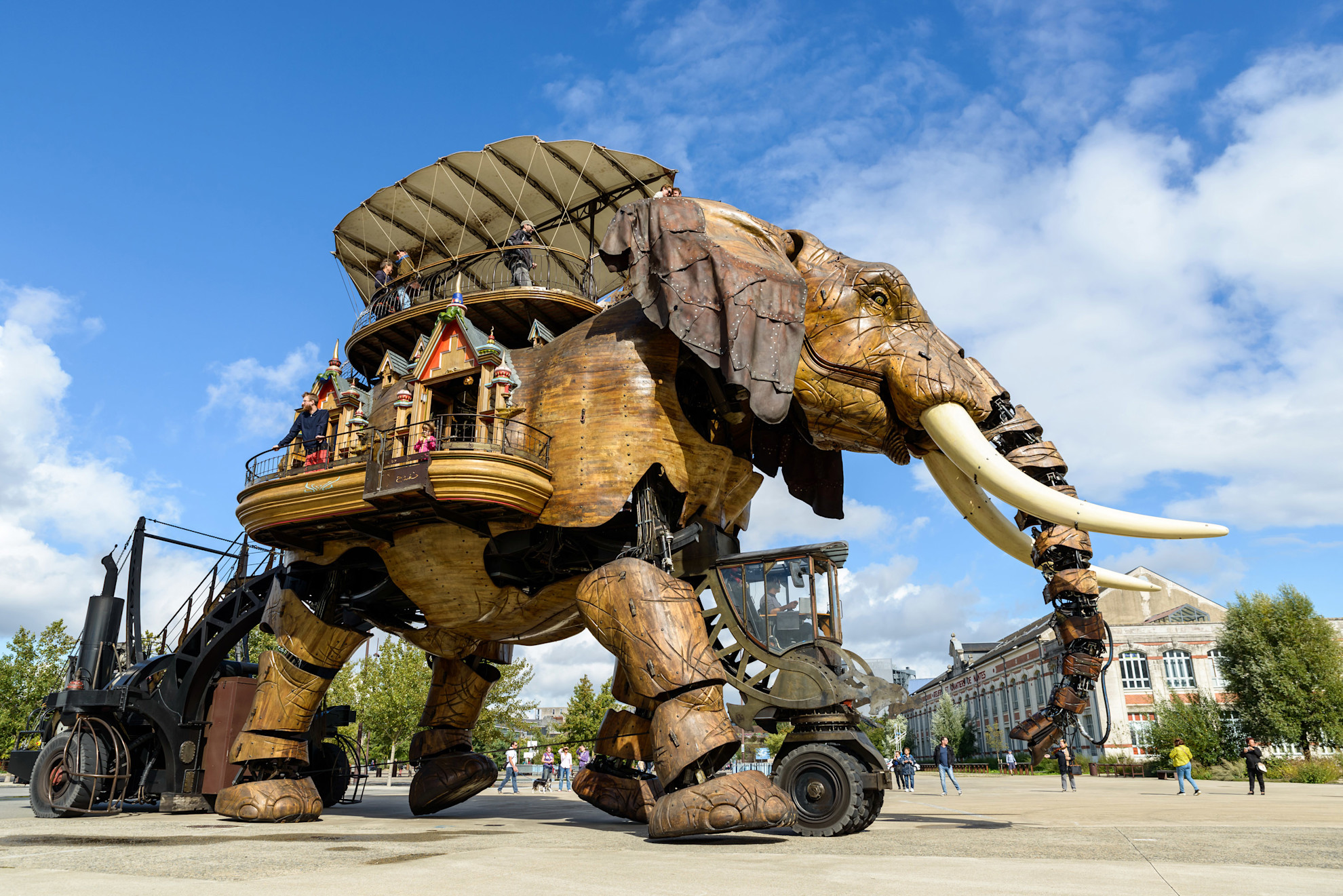 The Great Elephant of the Machines de l'Ile in Nantes © Shutterstock